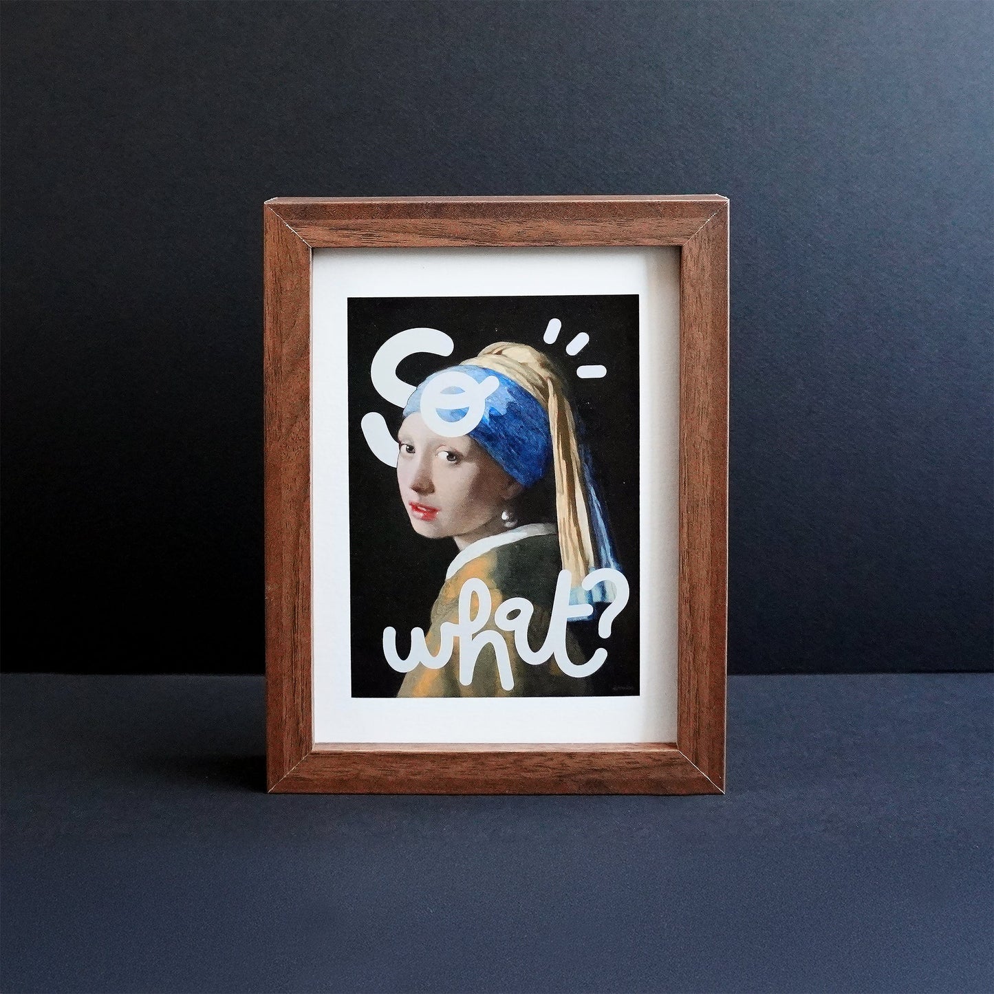 Affiche So What? - L'impertine